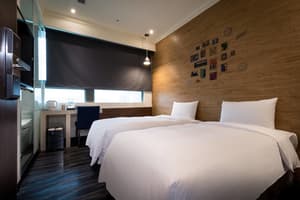 thumbnail: Room