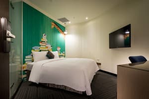 thumbnail: Room