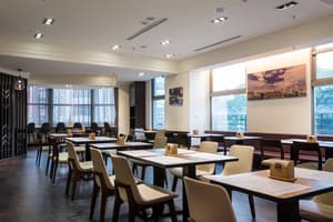 thumbnail: Restaurant