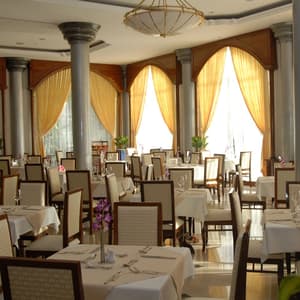 thumbnail: Restaurant