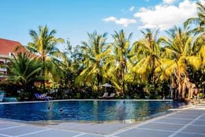 thumbnail: Outdoor pool