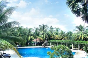 thumbnail: Outdoor pool
