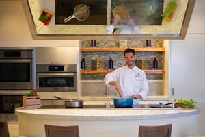 thumbnail: Restaurant