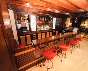 thumbnail: Lobby lounge