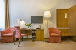 thumbnail: Reception