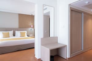 thumbnail: Room