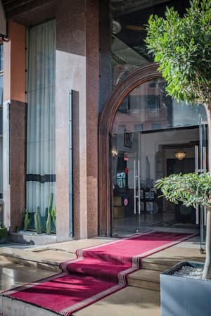 thumbnail: Property entrance