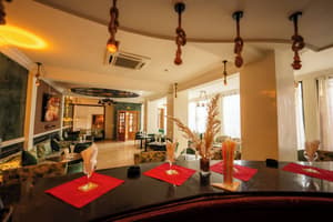 thumbnail: Bar (on property)
