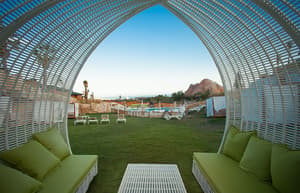 thumbnail: Poolside bar