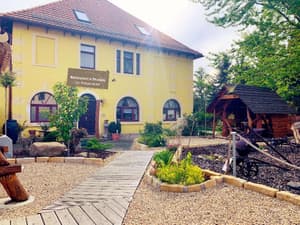 thumbnail: Property grounds