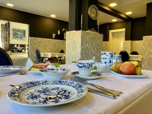 thumbnail: Restaurant