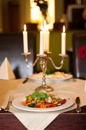 thumbnail: Restaurant