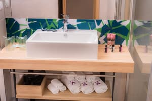 thumbnail: Bathroom sink