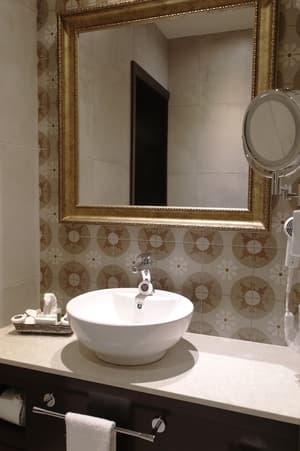 thumbnail: Bathroom sink