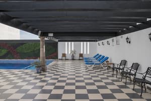 thumbnail: Outdoor pool