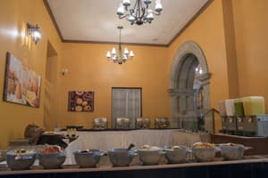 thumbnail: Breakfast area