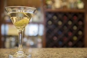 thumbnail: Bar (on property)