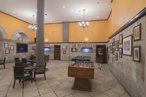 thumbnail: Bar (on property)