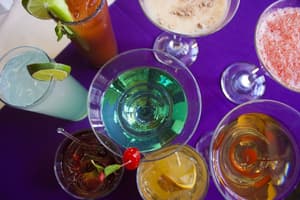 thumbnail: Bar (on property)