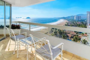 thumbnail: Balcony view