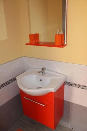 thumbnail: Bathroom sink