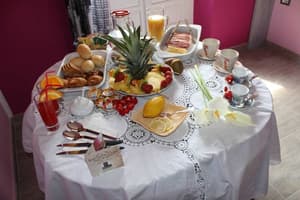 thumbnail: Breakfast area