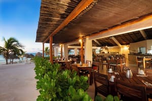 thumbnail: Restaurant