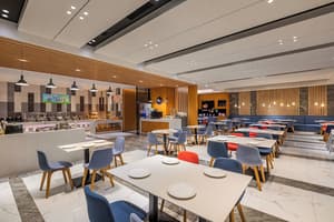 thumbnail: Restaurant