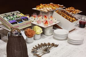 thumbnail: Breakfast area