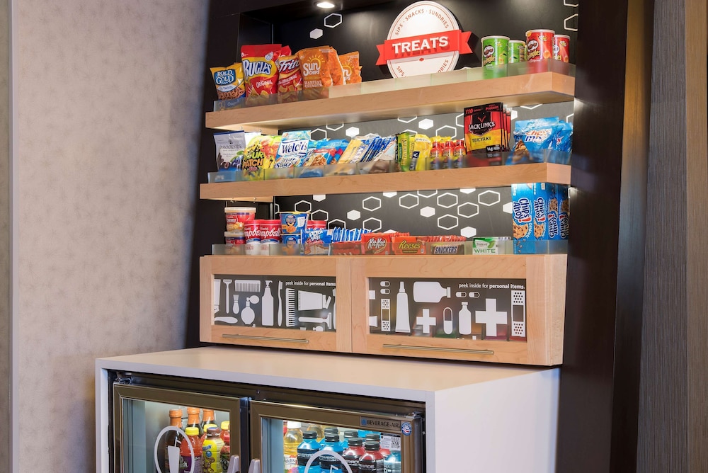Snack bar