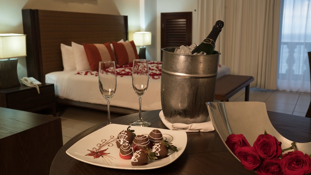 Room service - dining