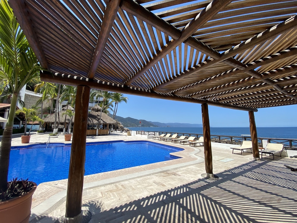 Sundeck
