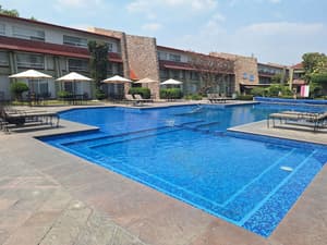 thumbnail: Pool
