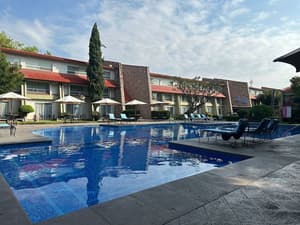 thumbnail: Pool