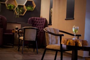 thumbnail: Bar (on property)