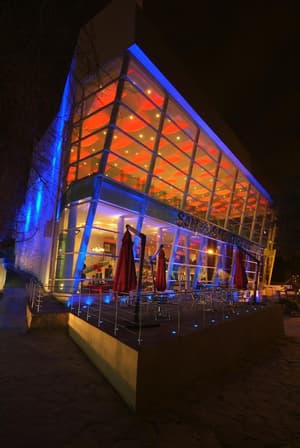 thumbnail: Exterior