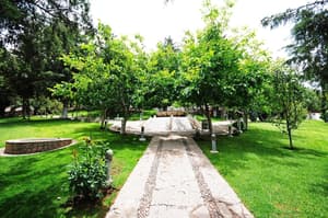 thumbnail: Property grounds