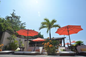 thumbnail: Sundeck