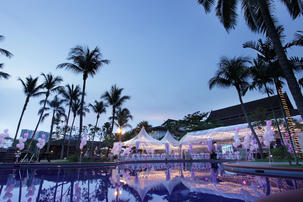 Outdoor banquet area