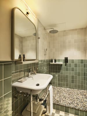 thumbnail: Bathroom