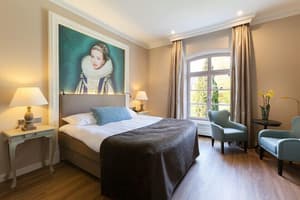thumbnail: Room