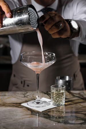 thumbnail: Bar (on property)