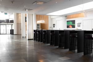 thumbnail: Reception