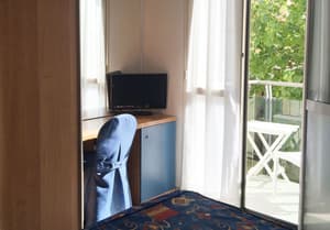 thumbnail: Room amenity