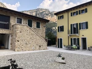 thumbnail: Courtyard