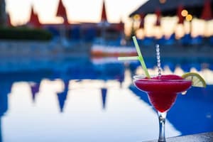 thumbnail: Outdoor pool