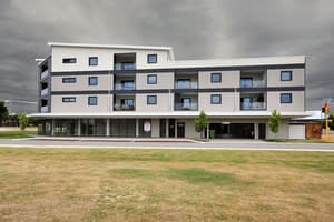 thumbnail: Exterior