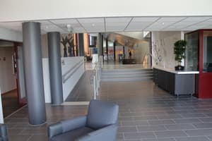 thumbnail: Lobby