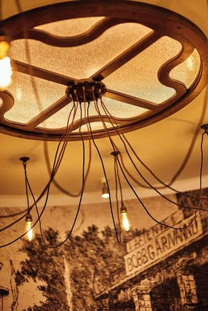 thumbnail: Restaurant