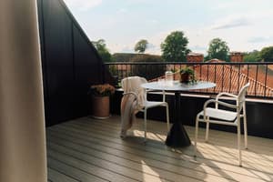 thumbnail: Balcony view